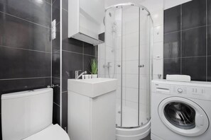 Doccia, asciugacapelli, asciugamani