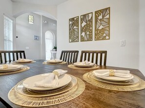 Dining - Luxury Villa Near Disney - Private Pool & Gameroom (Davenport)