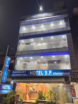 Front of property - Hotel S P International Unit Mavis Group (Lucknow)