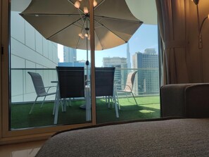 Terrace/patio - Lux BnB Vera Residences Burj Views  (Dubai)