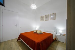 1 bedroom, iron/ironing board, bed sheets