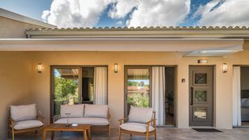 Apartamento Deluxe, 2 habitaciones, vistas al jardín | Balcón