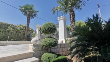 Apartment (Apartments White House - Two Bedroom ) | Exterior