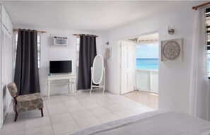 2 bedrooms, in-room safe, desk, free WiFi