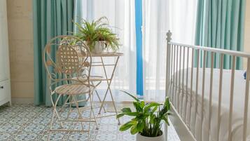 Apartment | 3 bedrooms, desk, iron/ironing board, Internet