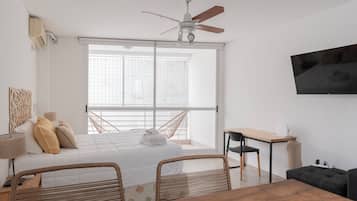 Departamento de diseñador | 1 habitación, muebles diferentes, escritorio y wifi gratis