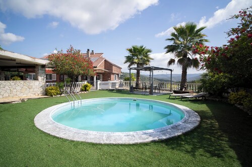 Bellavista:beautiful, spacious villa in Barcelona, perfect family vacation!