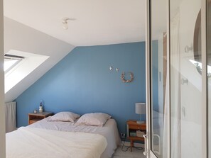 3 chambres, bureau, fer et planche à repasser, Wi-Fi
