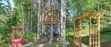 House (5 Bedrooms) | Interior