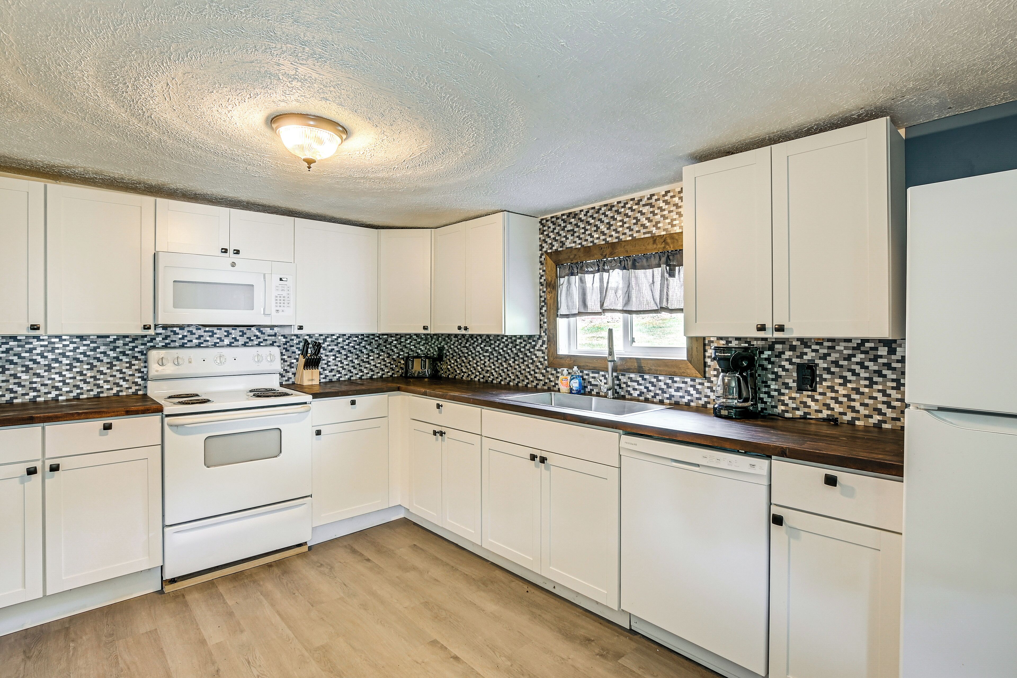 Rumah (2 Bedrooms) | Interior