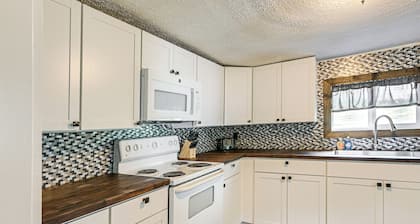 Cozy Tazewell Home w/ Grill on Back of the Dragon!