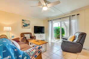 Apartment (2 Bedrooms) | Front of property