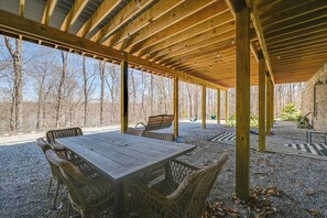 House (5 Bedrooms) | Interior - Lakefront Home w/ Deck, Near Mammoth Cave Park! (Cub Run)