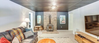 Lakefront Home w/ Deck, Near Mammoth Cave Park!