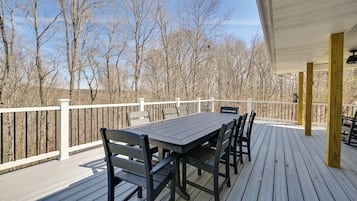 House (5 Bedrooms) | Front of property