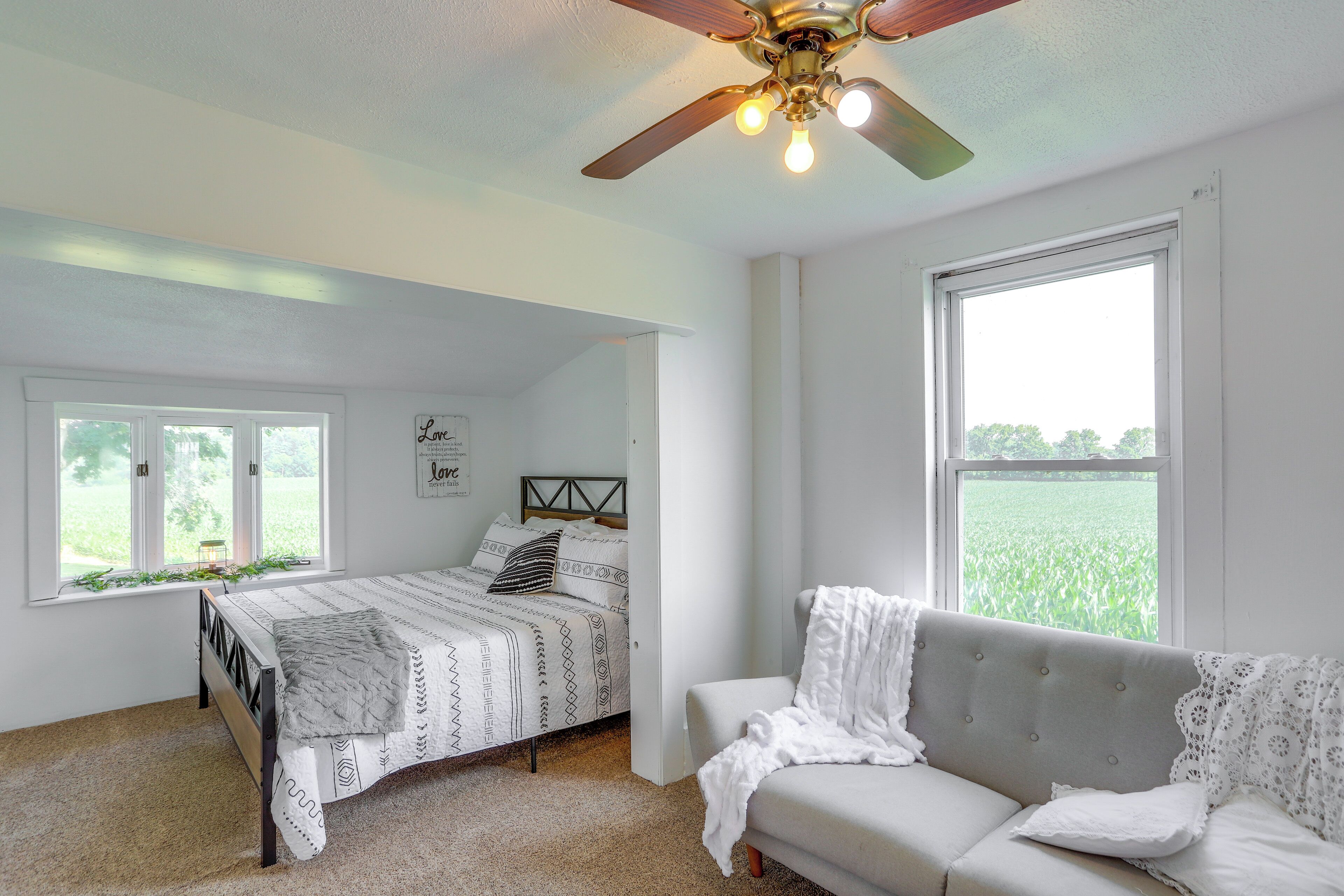 House (2 Bedrooms) | Interior