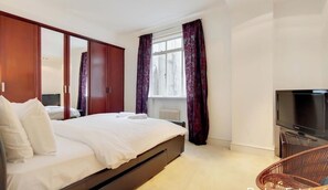Signature Apartment, 4 Bedrooms | 4 bedrooms, blackout drapes, iron/ironing board, free WiFi - The Lancaster Residences (London)