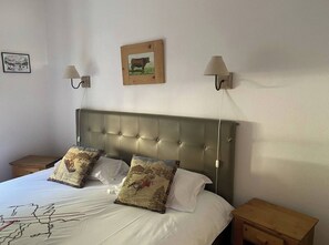 1 camera, ferro/asse da stiro, culla da viaggio, Wi-Fi gratuito