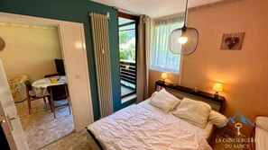 1 bedroom, iron/ironing board
