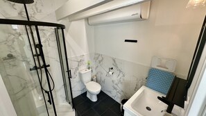 Shower, hair dryer, towels, shampoo - La Cime 1 - Le Mont Dore (Mont-Dore)