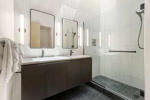 Hair dryer, towels, soap, shampoo - NEW! Modern Scandinavian Loft in Old Town Square (Fort Collins)