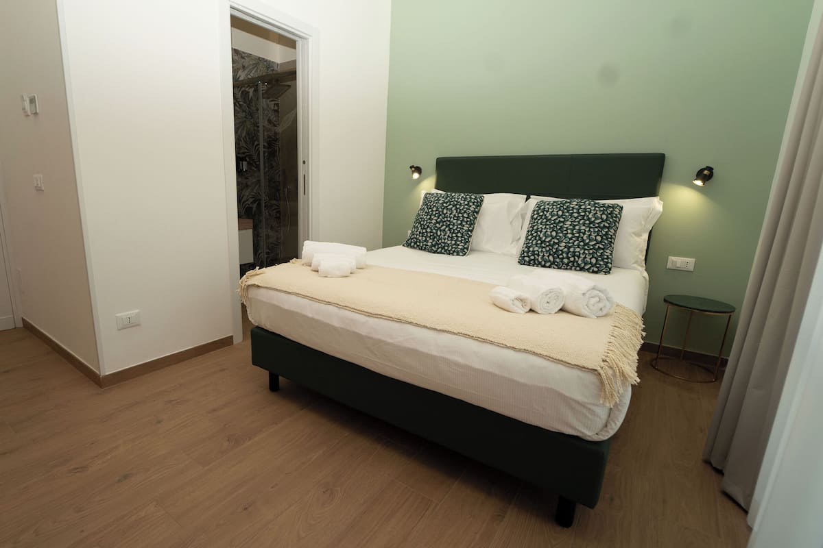 Deluxe Room, City View