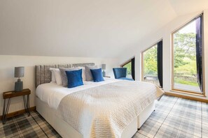 10 slaapkamers, een strijkplank/strijkijzer, reisbedje, gratis wifi