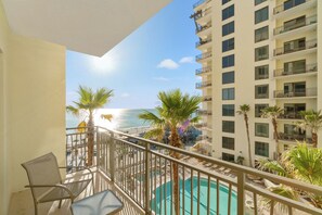 Property grounds - Origin 1205 - Studio King - Gulf View (Panama City Beach)