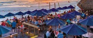 Outdoor dining - Origin 1205 - Studio King - Gulf View (Panama City Beach)