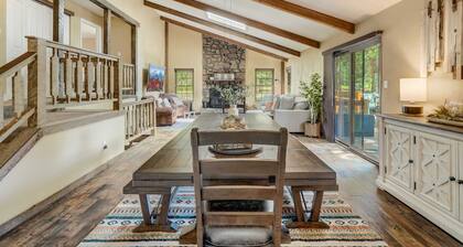 Buckskin Hideaway, Hiking & Biking Trails BBQ