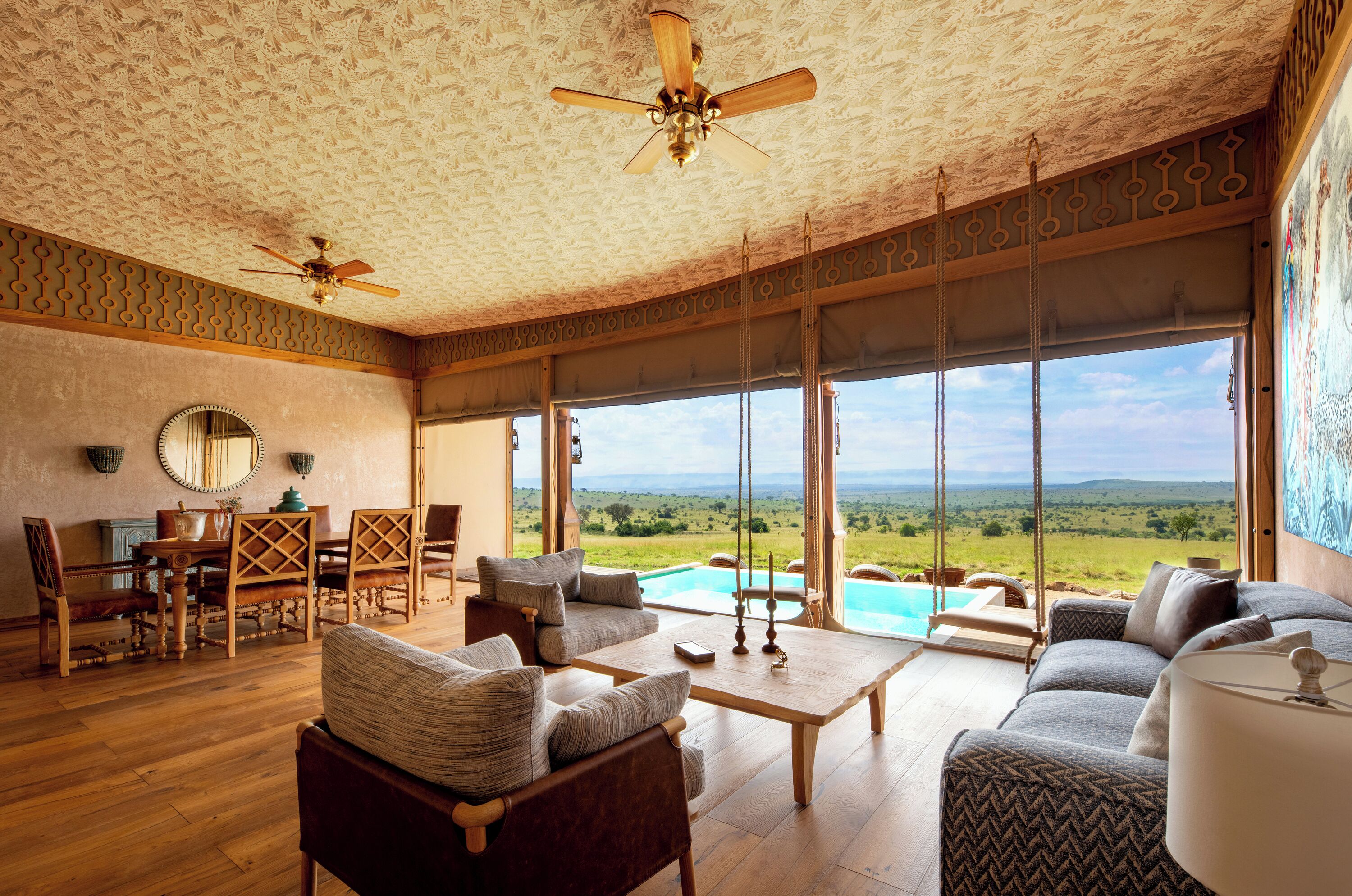 奢華雙人或雙床房 | 客廳 | 壁爐、書籍