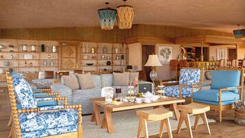 Sala de estar en el lobby