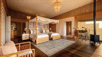 ลักซ์ชัวรี่วิลล่า | ผ้าปูที่นอนฝ้ายอียิปต์, เครื่องนอนระดับพรีเมียม, ผ้านวมขนเป็ด, มินิบาร์