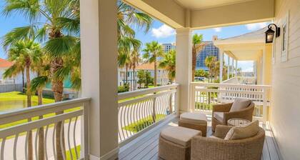Padre Beach House 5 Bedroom Home by RedAwning