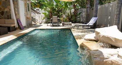 Padre Beach House 5 Bedroom Home by RedAwning
