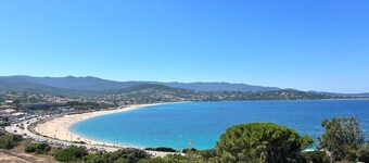 VILLA MELODIE - 4 Bedrooms, Sea View, 400m from the Beach