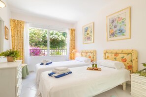 Family Townhome, Multiple Bedrooms, 2 Bathrooms (Casa limonero Miraflores) | 3 bedrooms, laptop workspace, iron/ironing board, free WiFi - Casa Limonero Miraflores (Mijas)