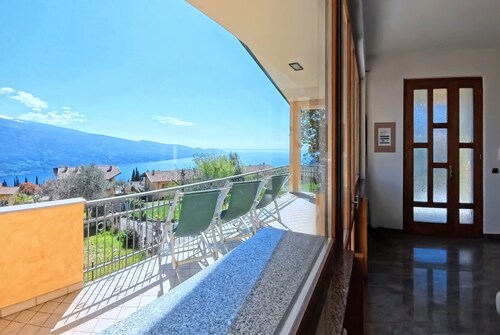 Villa Arianna – Exklusive Gardasee-Blick Villa mit privatem Pool