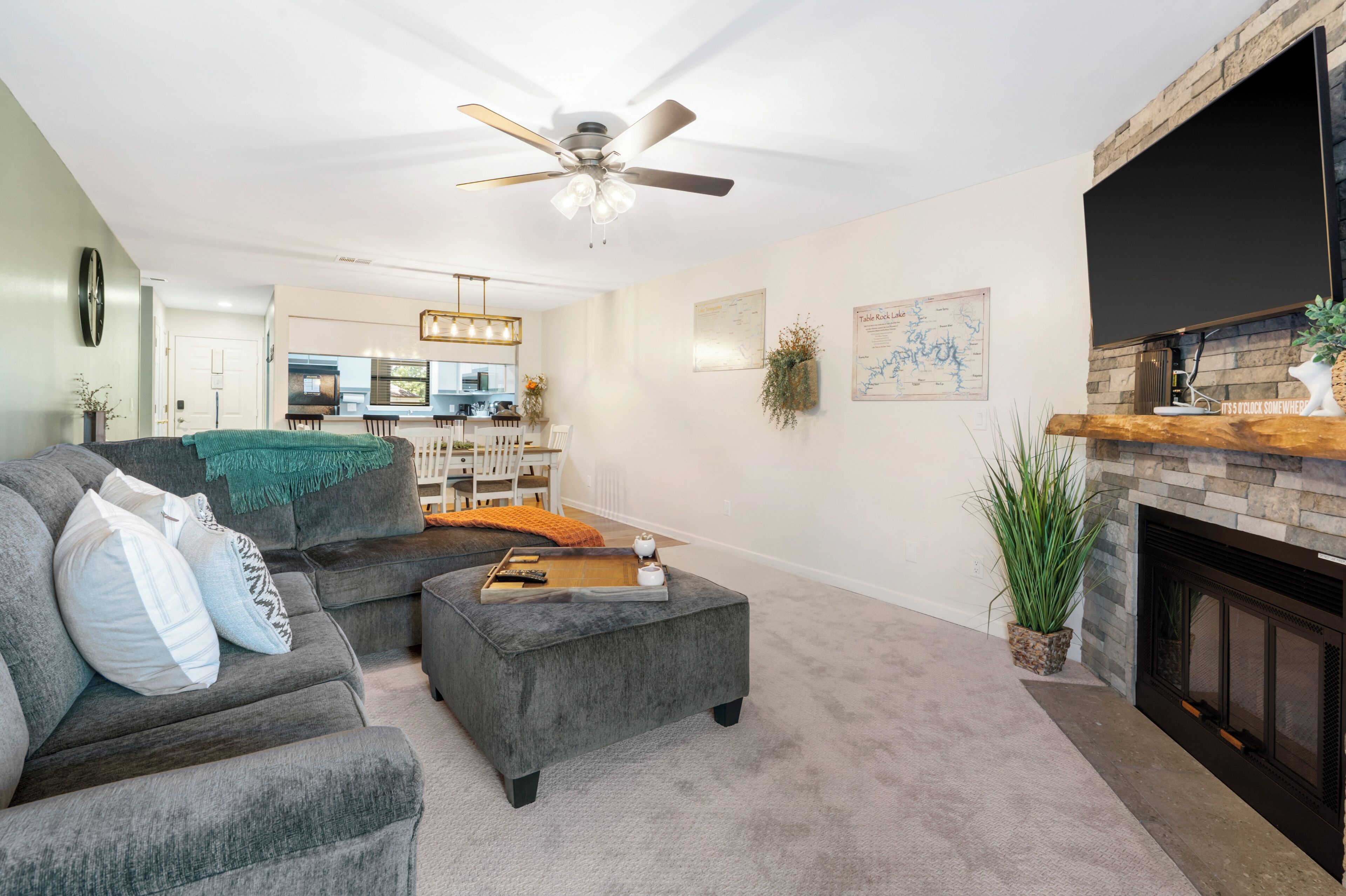 My Kind of Getaway – Chic 2 BDR in Popular Pointe Royale! Pet Friendly
