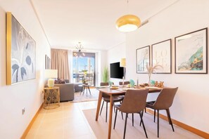 家庭公寓, 多間臥室, 2 間浴室, 山旁 (Sunset Golf International) | 用餐區