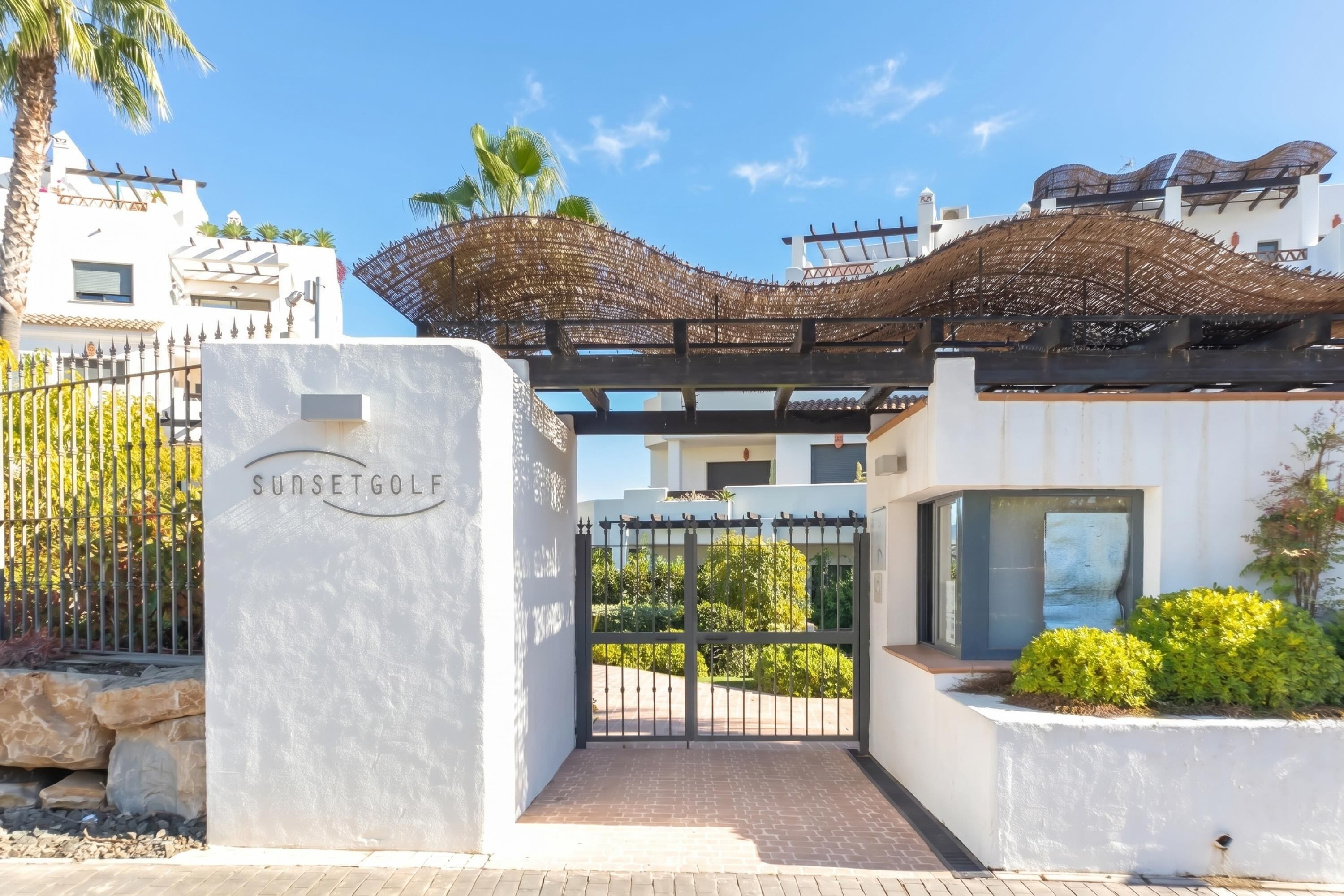 Family Apartment, Multiple Bedrooms, 2 Bathrooms, Mountainside (Sunset Golf International) | Property grounds