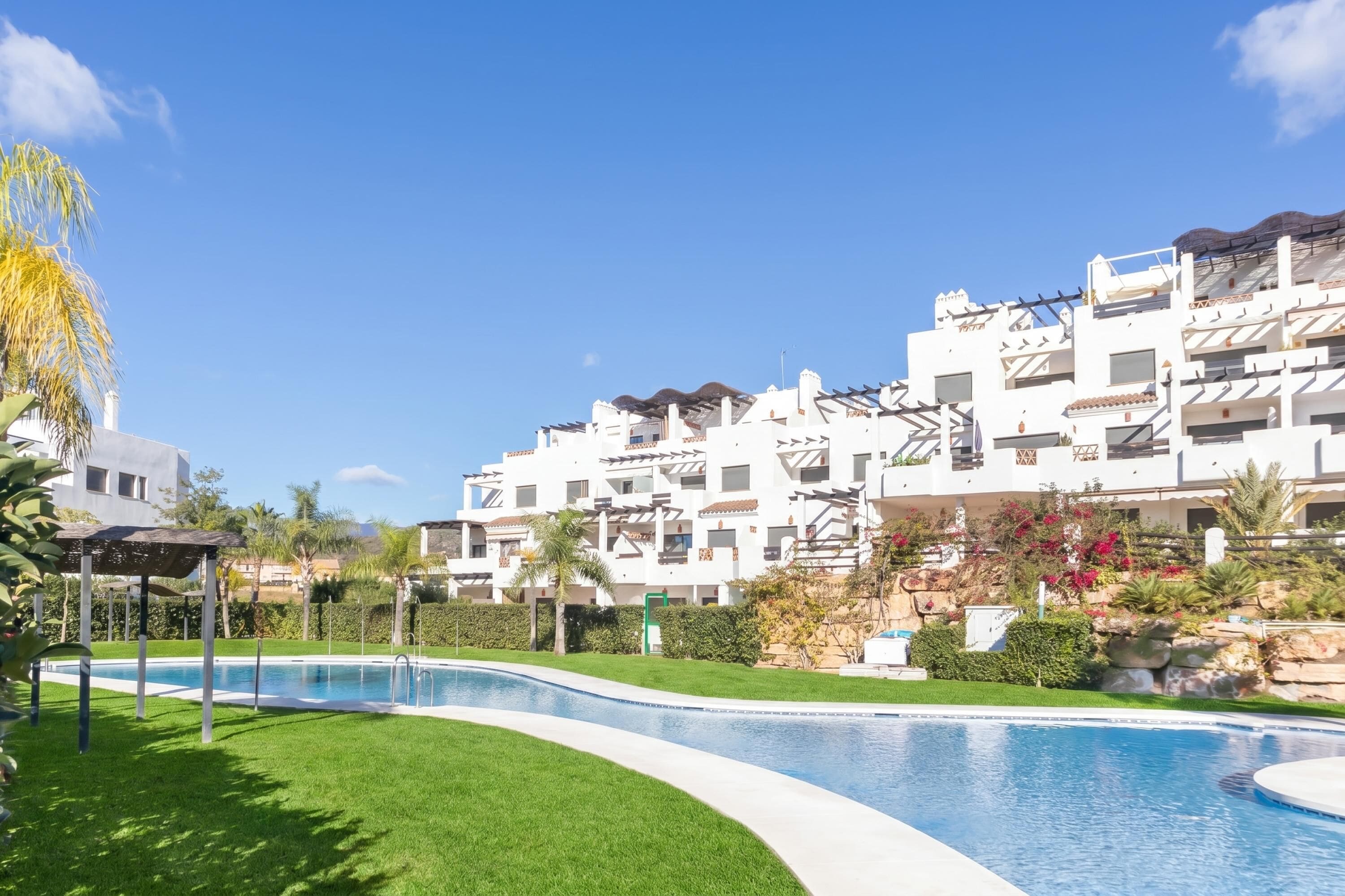 Familienapartment, Mehrere Schlafzimmer, 2 Bäder, Bergseite (Sunset Golf International) | Pool