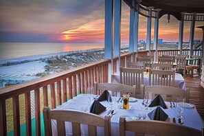 Outdoor dining - Beach Front-Gulf Front Master-Heated Pool-3BR Emerald Dunes 103 (Destin)