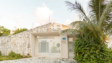 Fachada del alojamiento