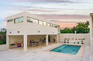 Front of property - Private Apartment 2Rooms with pool (Cancun)