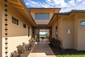 Exterior - Mauna Lani Lux 6BD Estate: Golf, Ocean Views & Infinity Pool at One Ocean (Kamuela)