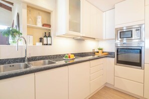 ทาวน์โฮมสำหรับครอบครัว, หลายห้องนอน, หันหน้าสู่ทะเล (Bahia Dorada Beach Casita G27) | ครัวส่วนตัว | ตู้เย็น, ไมโครเวฟ, เตาอบ, เตาประกอบอาหาร