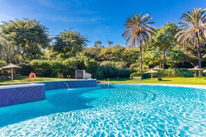 Villa familiare, camere multiple, fronte mare (Bahia Dorada Complete Villa) | Piscina | Piscina all'aperto