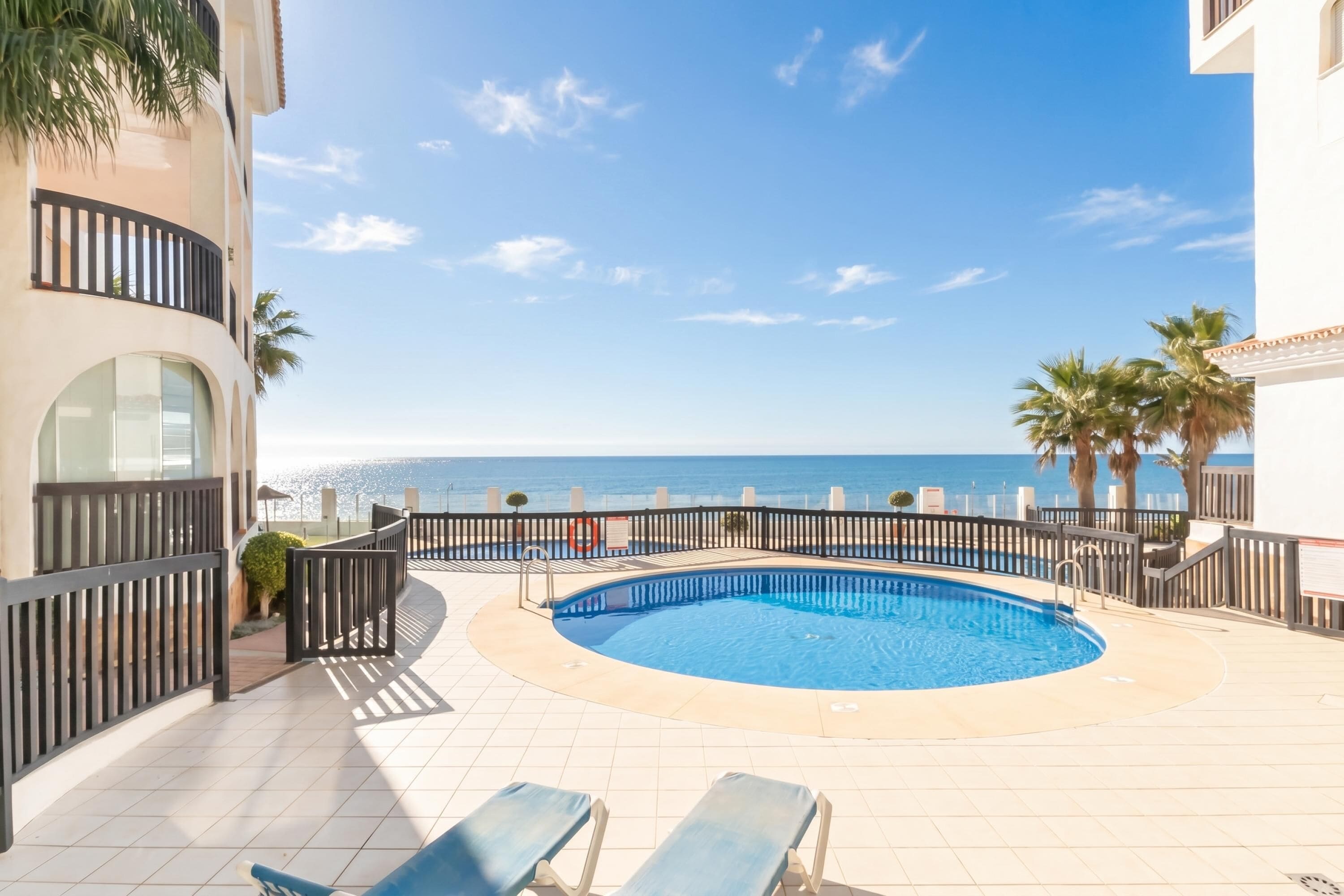 Appartement Familial, plusieurs chambres, 2 salles de bains (Puerta del mar 2 Mijas) | Piscine