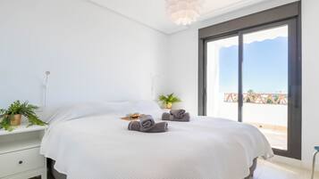 1 chambre, espace de travail pour ordinateur portable